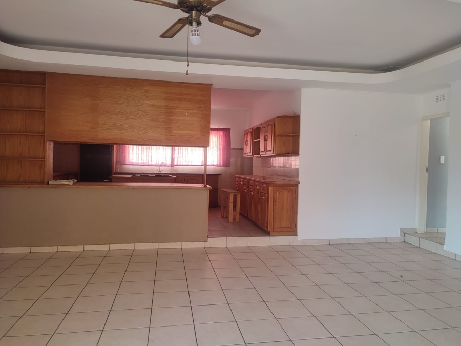 3 Bedroom Property for Sale in Rustenburg Rural North West